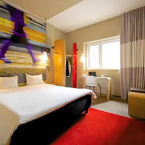 Ibis Centro Hotel Mediolan