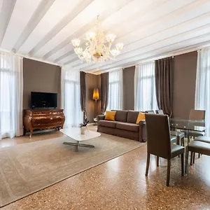 San Teodoro Palace - Luxury Apartament Wenecja